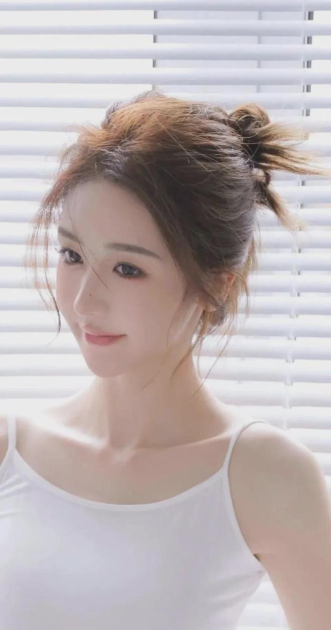 - 大w香w蕉w少w妇入口手机版Vlong8登录大w香w蕉w少w妇入口