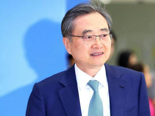 外长访华想和中方谈一件大事被特朗普打醒了！李在明派(图2)